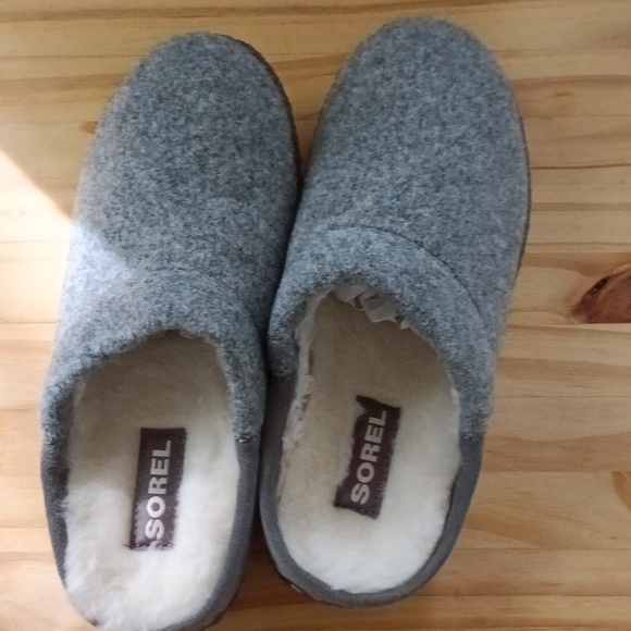 1️⃣3️⃣8️⃣Sorel Slip ons - Picture 3 of 7